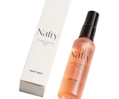 Body Mist Refrescante Nafty by Naf Naf (250 ml)